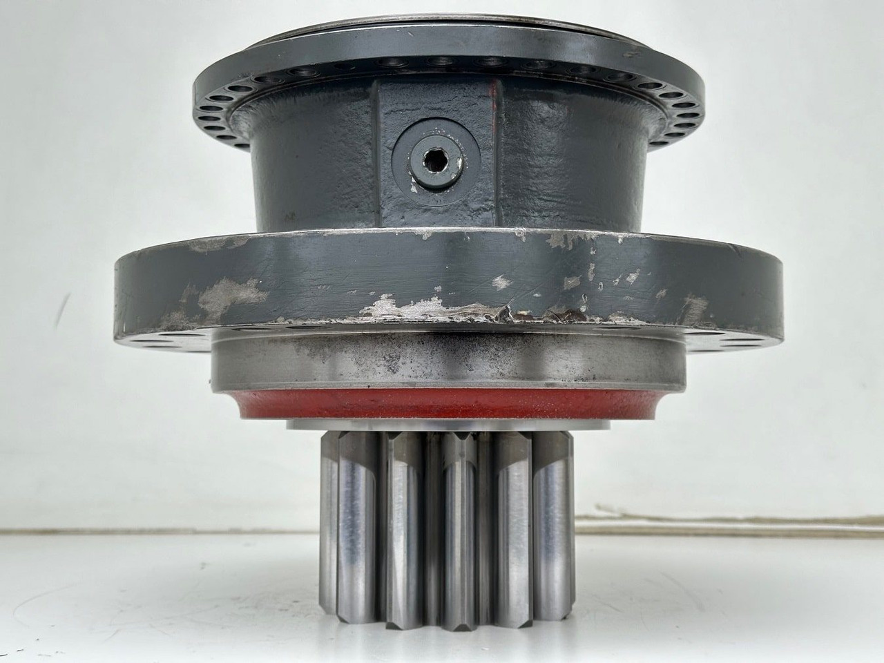 Liebherr Abtriebswellengehäuse ID-Nr.90018934 mit Abtriebswelle ID-Nr.90204999. SAT275/260 - SAT275/261 - SAT275/266 - SAT275/289. #0785#03478# - Transmission for Construction machinery: picture 2 Liebherr Abtriebswellengehäuse ID-Nr.90018934 mit Abtriebswelle ID-Nr.90204999. SAT275/260 - SAT275/261 - SAT275/266 - SAT275/289. #0785#03478# - Transmission for Construction machinery: picture 2