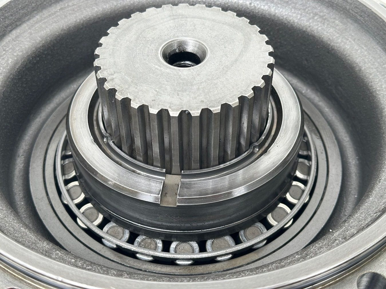 Swing motor for Construction machinery Liebherr Abtriebswellengehäuse ID-Nr.90018934 mit Abtriebswelle ID-Nr.90204999. SAT275/260 - SAT275/261 - SAT275/266 - SAT275/289.  #08851#01696#: picture 8