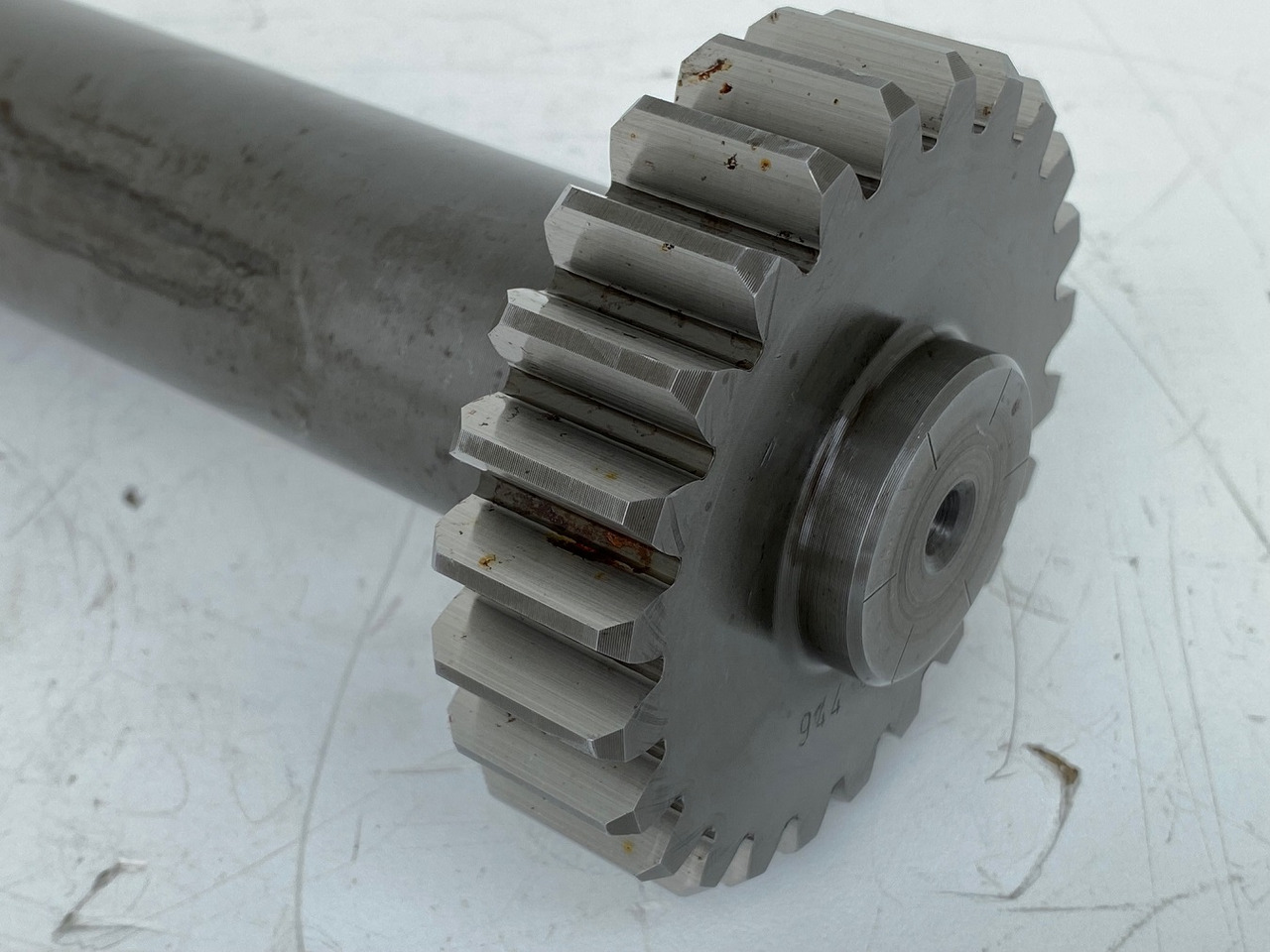 Liebherr Antriebswelle ID-Nr.9443859 - ID-Nr.944385903. LH60, LH80, ER934, ER944, LOS944, LOS946, LOS950, LOS954, R944, R946, R950, R954, RZG390. #AN2804# - Gearbox for Crawler excavator: picture 5 Liebherr Antriebswelle ID-Nr.9443859 - ID-Nr.944385903. LH60, LH80, ER934, ER944, LOS944, LOS946, LOS950, LOS954, R944, R946, R950, R954, RZG390. #AN2804# - Gearbox for Crawler excavator: picture 5