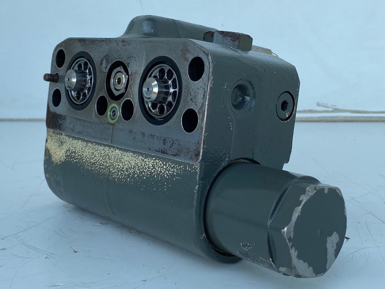 Liebherr Bremsventil ID-Nr.10471957.  LOS914, LOS924, R902, R904, R912, R914, R922, R924, R924 COMP, R924 COMPA.  #STM20.05## - Final drive for Crawler excavator: picture 2 Liebherr Bremsventil ID-Nr.10471957.  LOS914, LOS924, R902, R904, R912, R914, R922, R924, R924 COMP, R924 COMPA.  #STM20.05## - Final drive for Crawler excavator: picture 2