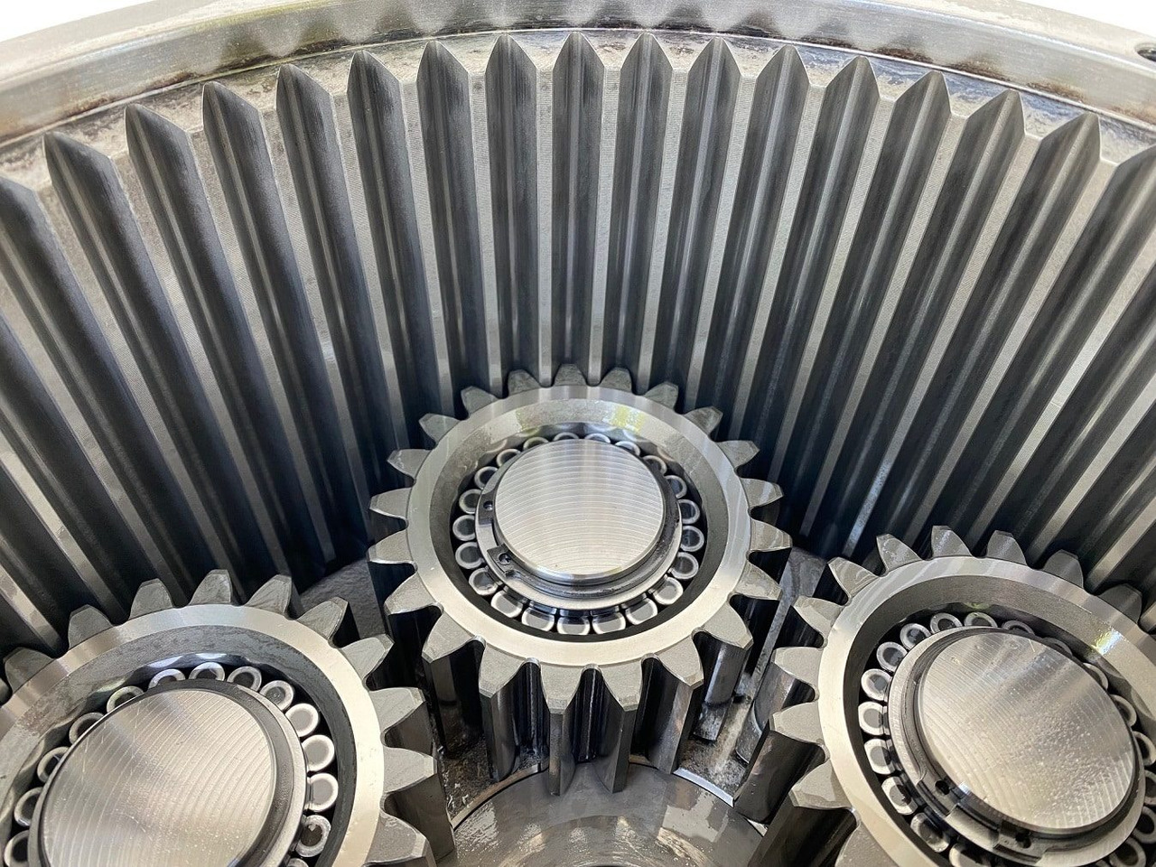 Final drive for Crawler excavator Liebherr Fahrantrieb FAT355P076.   ID-Nr.969455101 - ID-Nr.969524001 - ID-Nr.90022900.  LO1916, LOS916, R906, R916, R922, R924.  #2088#: picture 9