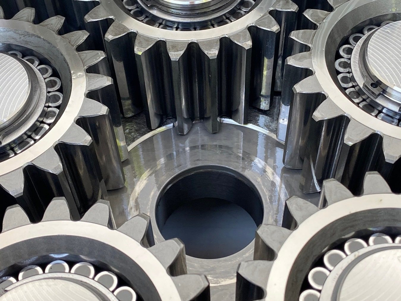 Final drive for Crawler excavator Liebherr Fahrantrieb FAT355P076.   ID-Nr.969455101 - ID-Nr.969524001 - ID-Nr.90022900.  LO1916, LOS916, R906, R916, R922, R924.  #2088#: picture 10