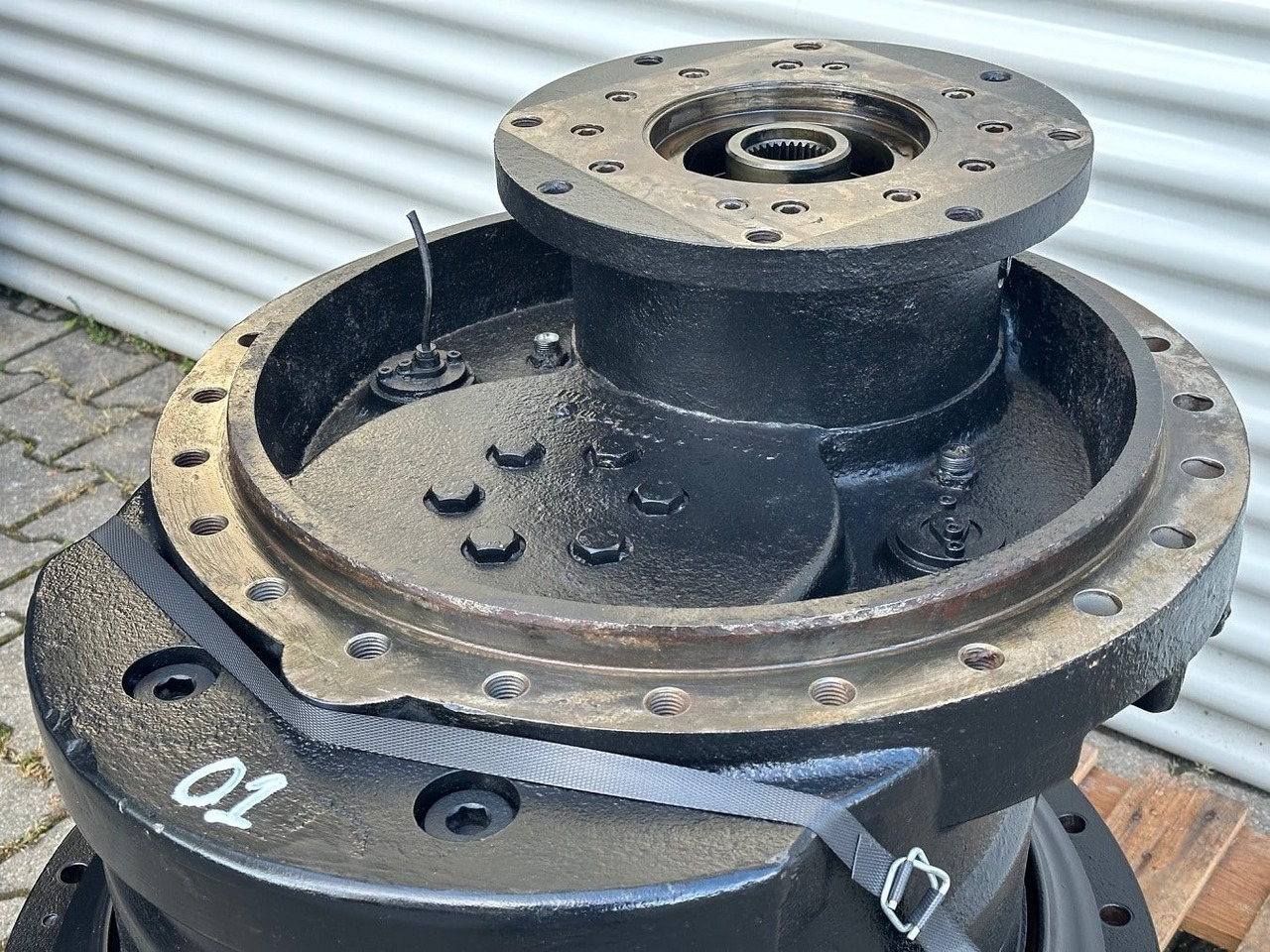 Final drive for Bulldozer Liebherr Fahrantrieb FAT500E502.  ID-Nr.933127201.   PR734L-724 - PR734XL-725 - PR734LGP-726.  #11193.01#: picture 11 Final drive for Bulldozer Liebherr Fahrantrieb FAT500E502.  ID-Nr.933127201.   PR734L-724 - PR734XL-725 - PR734LGP-726.  #11193.01#: picture 11