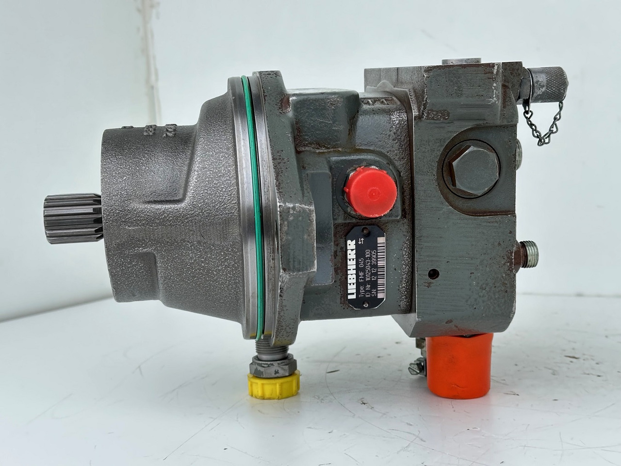 Liebherr Hydraulikeinbaumotor Typ:FMF045. ID-Nr.9075181 - ID-Nr.10125041 - ID-Nr.10125043. A309, A311, A312, A314, A316, A900, A904, A918, R313, R317, R900, R904. #10125043.39905# - Hydraulic motor for Crawler excavator: picture 5 Liebherr Hydraulikeinbaumotor Typ:FMF045. ID-Nr.9075181 - ID-Nr.10125041 - ID-Nr.10125043. A309, A311, A312, A314, A316, A900, A904, A918, R313, R317, R900, R904. #10125043.39905# - Hydraulic motor for Crawler excavator: picture 5