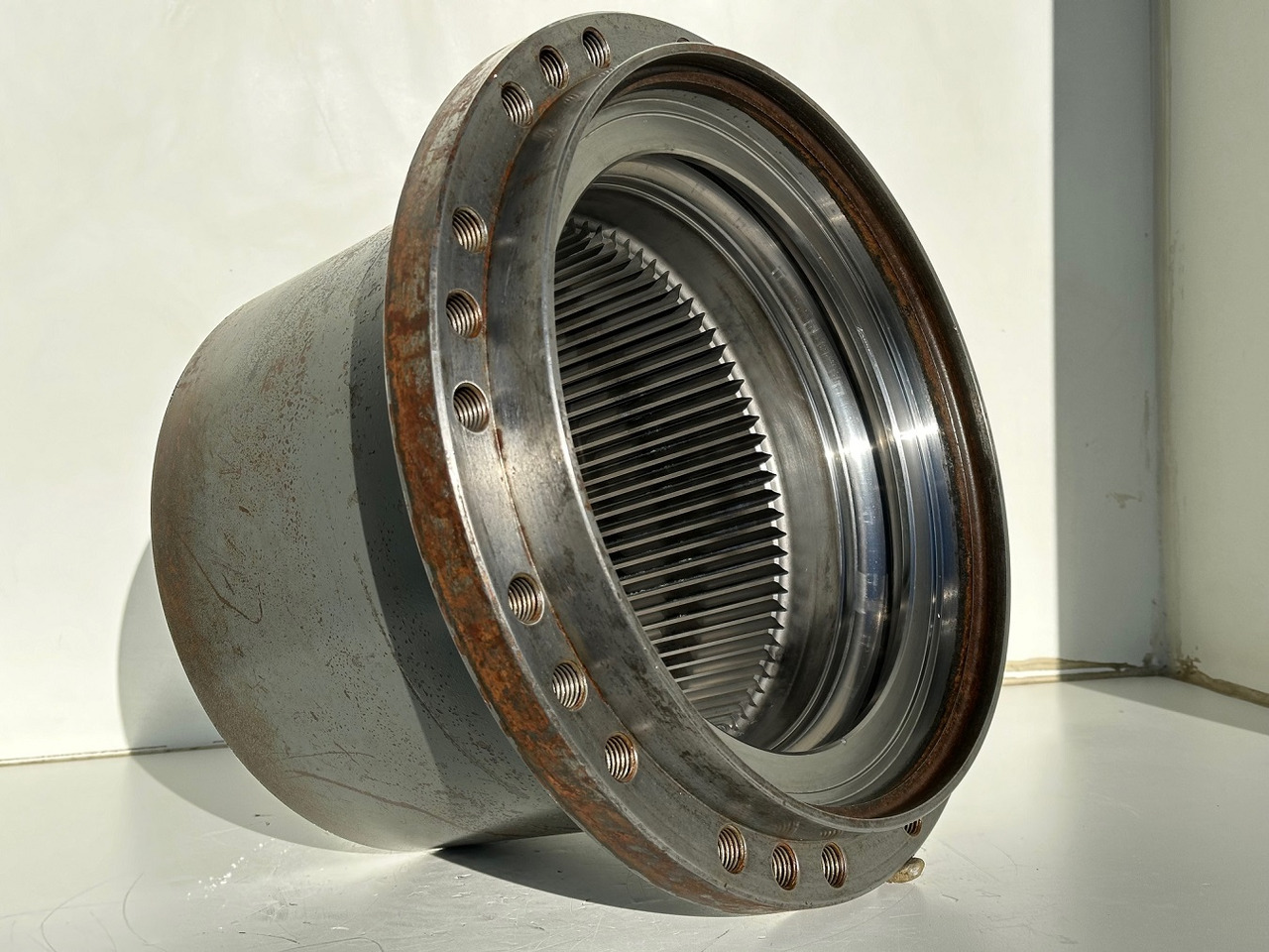 Liebherr Innenrad ID-Nr.90206742. FAT350P126 - FAT350P138. LOS1926 - R920 - R922 - R924 - R925 - R926 - R930 T.#90206742.18.12# - Final drive for Crawler excavator: picture 4 Liebherr Innenrad ID-Nr.90206742. FAT350P126 - FAT350P138. LOS1926 - R920 - R922 - R924 - R925 - R926 - R930 T.#90206742.18.12# - Final drive for Crawler excavator: picture 4