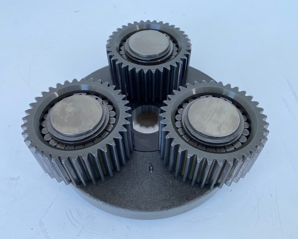 Liebherr Planetenträger ID-Nr.970559601 mit Planetenrad ID-Nr.944305703 - ID-Nr.90213986. A900,A904,A913 COMP,A914 COMP,A914,A916 COMP,A916,A918 COMP,A918,A920,A922 RAIL A924 RAIL,LH18,LH22,LH24,LH2 - Swing motor for Construction machinery: picture 2 Liebherr Planetenträger ID-Nr.970559601 mit Planetenrad ID-Nr.944305703 - ID-Nr.90213986. A900,A904,A913 COMP,A914 COMP,A914,A916 COMP,A916,A918 COMP,A918,A920,A922 RAIL A924 RAIL,LH18,LH22,LH24,LH2 - Swing motor for Construction machinery: picture 2