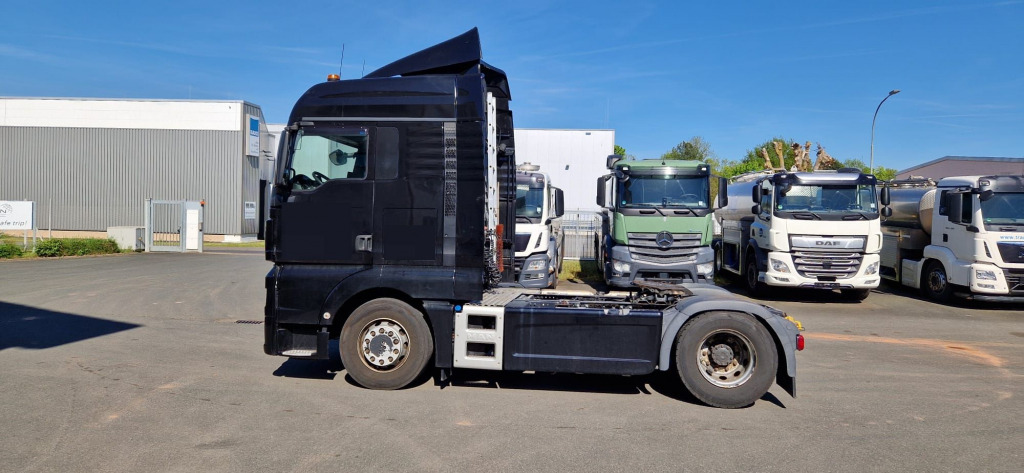 MAN TGX 18.500 (Nr. 6046) - Tractor unit: picture 4 MAN TGX 18.500 (Nr. 6046) - Tractor unit: picture 4