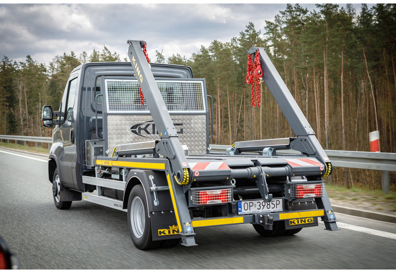 Iveco Daily 70C18 + KING Bramowiec / Skiploader / Absetzkipper - Skip loader truck: picture 1 Iveco Daily 70C18 + KING Bramowiec / Skiploader / Absetzkipper - Skip loader truck: picture 1