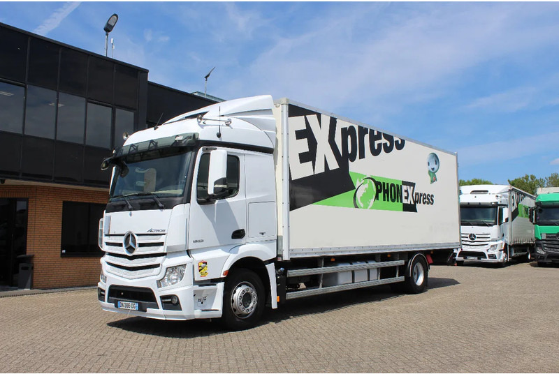 Mercedes-Benz Actros 1832 * EURO6 * 4X2 * - Box truck: picture 1 Mercedes-Benz Actros 1832 * EURO6 * 4X2 * - Box truck: picture 1