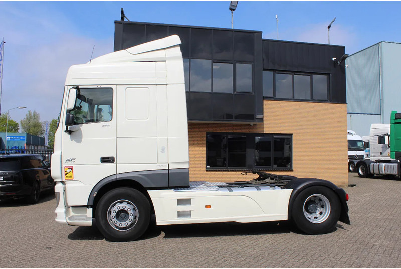 DAF XF 510 * RETARDER * 4X2 * ADR * - Tractor unit: picture 2 DAF XF 510 * RETARDER * 4X2 * ADR * - Tractor unit: picture 2