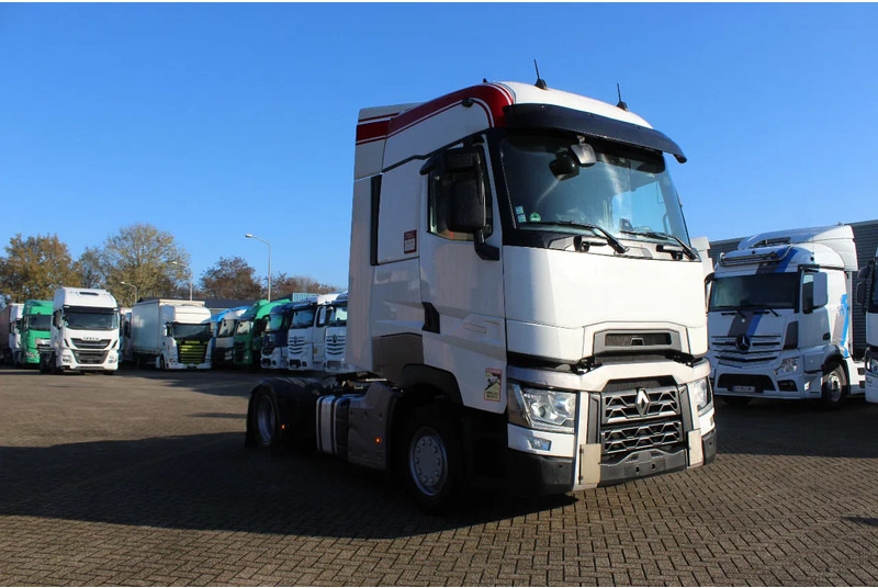 Renault T520 * RETARDER * 4X2 * HYDRAILIC * - Tractor unit: picture 5 Renault T520 * RETARDER * 4X2 * HYDRAILIC * - Tractor unit: picture 5