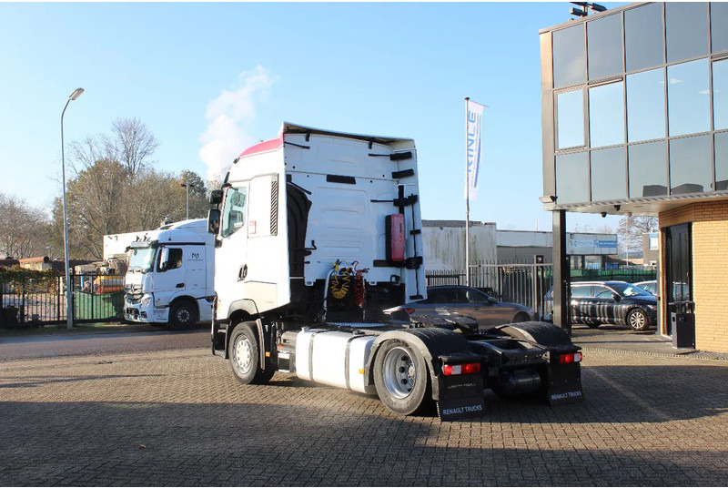 Renault T520 * RETARDER * 4X2 * HYDRAILIC * - Tractor unit: picture 3 Renault T520 * RETARDER * 4X2 * HYDRAILIC * - Tractor unit: picture 3