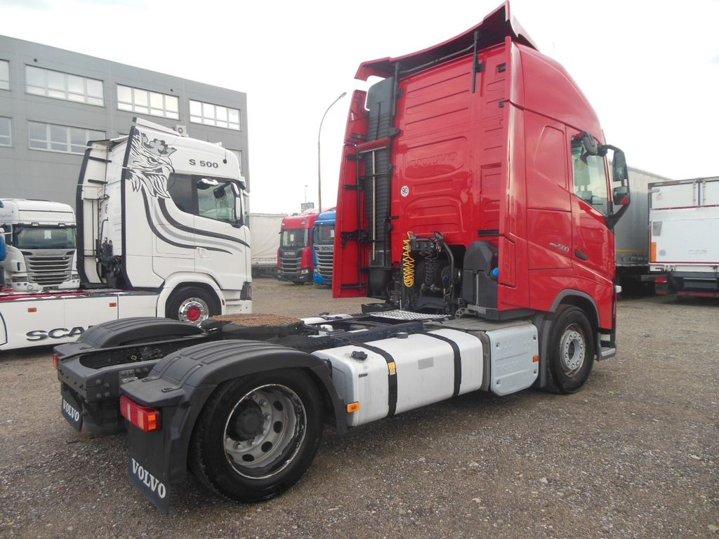 Volvo FH 13/500, LOWDECK, GLOBE XL, I PARK COOL, TOP!! Volvo FH 13/500, LOWDECK, GLOBE XL, I PARK COOL, TOP!! - Tractor unit: picture 3 Volvo FH 13/500, LOWDECK, GLOBE XL, I PARK COOL, TOP!! Volvo FH 13/500, LOWDECK, GLOBE XL, I PARK COOL, TOP!! - Tractor unit: picture 3