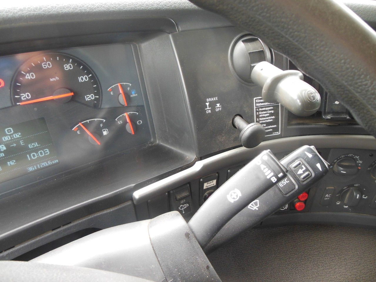 Volvo FM 410, 6X2, DREISEITEN KIPPER, HIAB XS 211 leasing Volvo FM 410, 6X2, DREISEITEN KIPPER, HIAB XS 211: picture 23