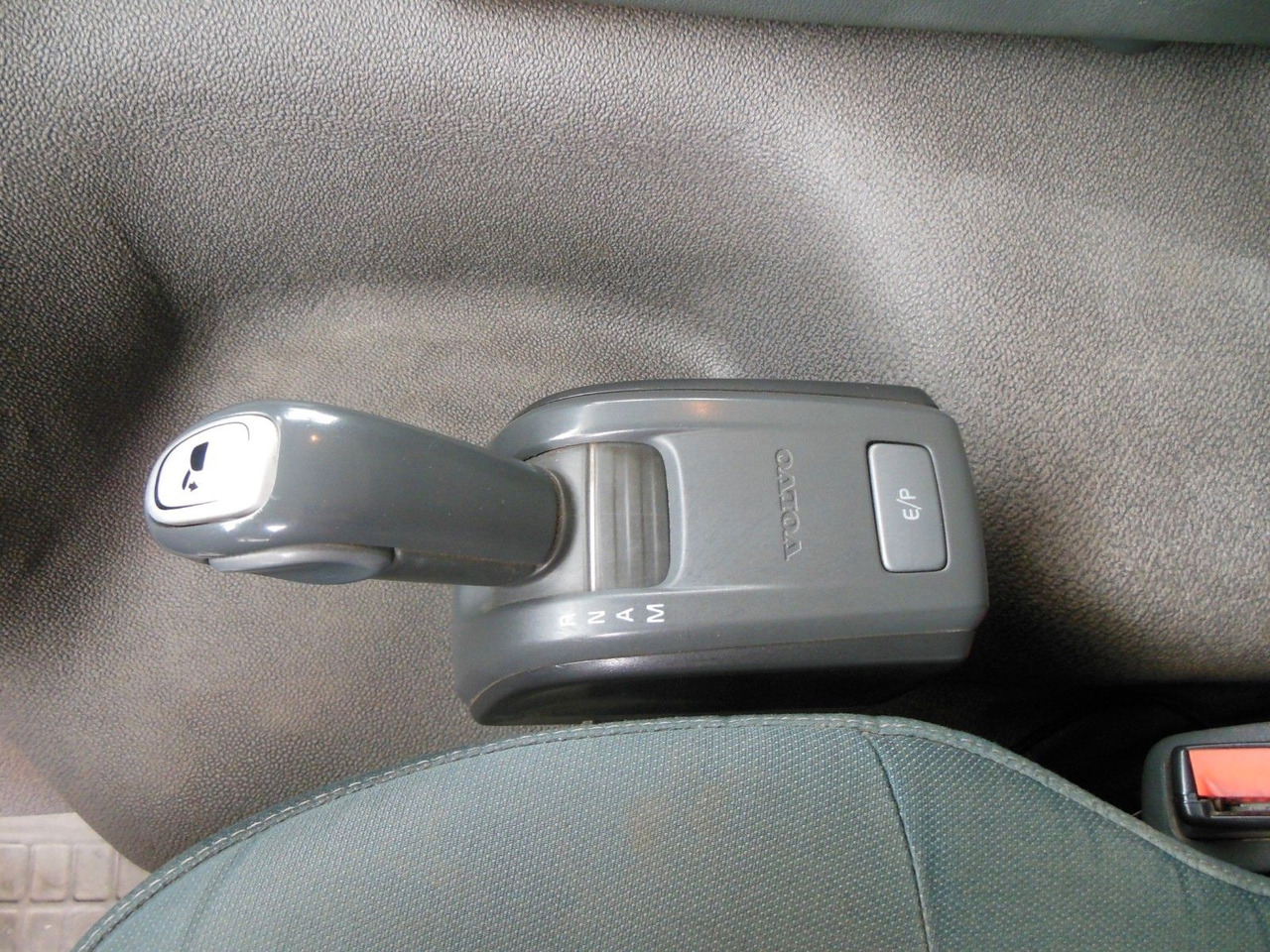 Volvo FM 410, 6X2, DREISEITEN KIPPER, HIAB XS 211 leasing Volvo FM 410, 6X2, DREISEITEN KIPPER, HIAB XS 211: picture 20