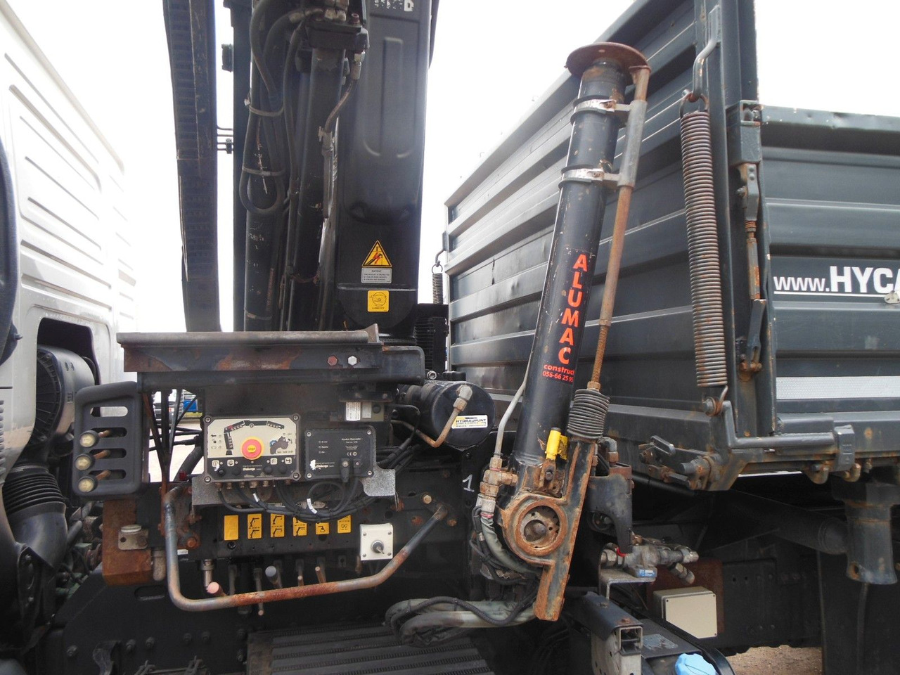 Volvo FM 410, 6X2, DREISEITEN KIPPER, HIAB XS 211 leasing Volvo FM 410, 6X2, DREISEITEN KIPPER, HIAB XS 211: picture 9