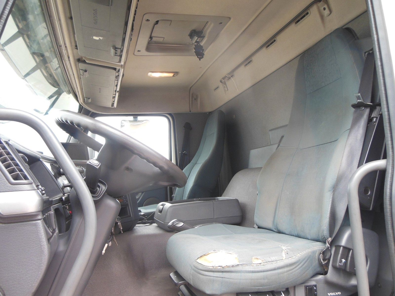 Volvo FM 410, 6X2, DREISEITEN KIPPER, HIAB XS 211 leasing Volvo FM 410, 6X2, DREISEITEN KIPPER, HIAB XS 211: picture 19