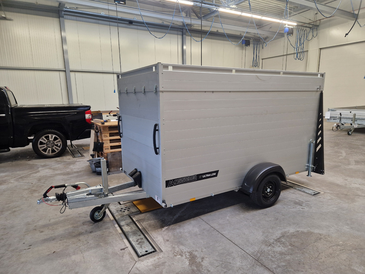 ALUBOXX Deckelanhänger GTB 1500 VT3 Ultra Low 301x151x153cm LED black deal Modell 2025 - Motorcycle trailer: picture 2 ALUBOXX Deckelanhänger GTB 1500 VT3 Ultra Low 301x151x153cm LED black deal Modell 2025 - Motorcycle trailer: picture 2