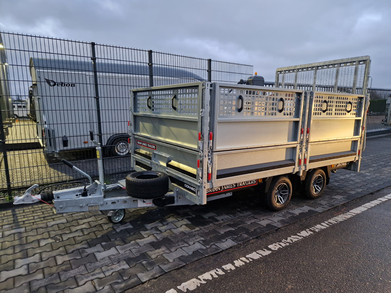 Brian James Trailer Connect 310x188cm black Premium Greenkeeper Alufelgen Tandem 10" 3000kg - Dropside/ Flatbed trailer: picture 2 Brian James Trailer Connect 310x188cm black Premium Greenkeeper Alufelgen Tandem 10" 3000kg - Dropside/ Flatbed trailer: picture 2