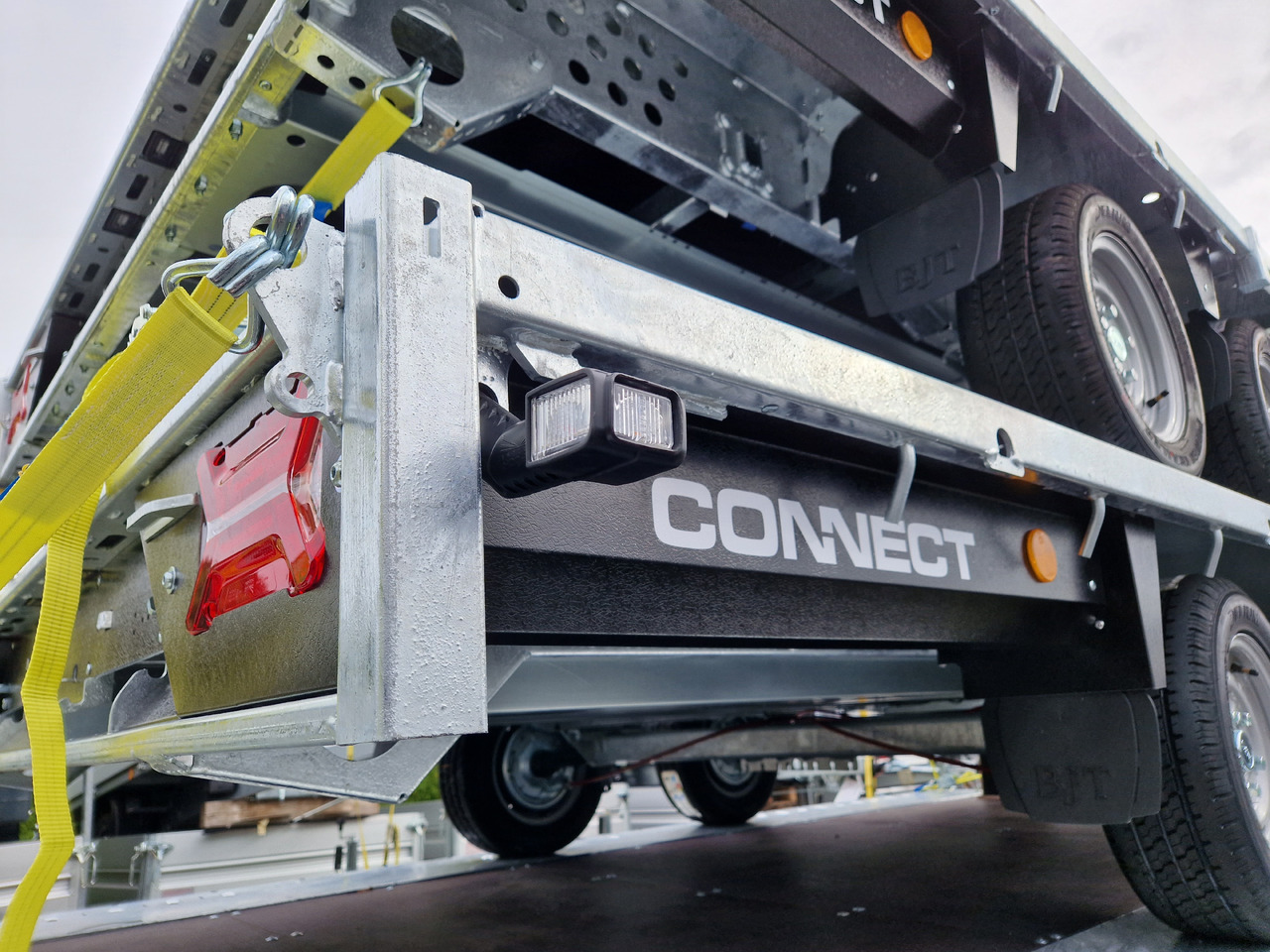Brian James Trailer Connect 450x215cm plattform Tandem LED 12" 3500kg - Dropside/ Flatbed trailer: picture 2 Brian James Trailer Connect 450x215cm plattform Tandem LED 12" 3500kg - Dropside/ Flatbed trailer: picture 2