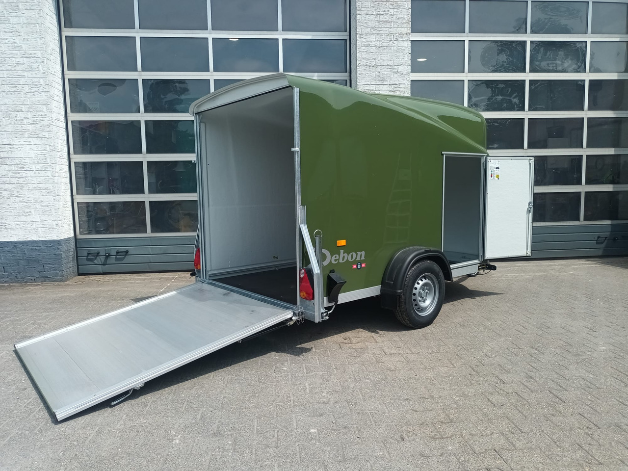 Debon Cargo 1300 300x152x168cm natur green Seitentür Pullman 1300kg 100km/H Juli Aktion 2025 - Car trailer: picture 1 Debon Cargo 1300 300x152x168cm natur green Seitentür Pullman 1300kg 100km/H Juli Aktion 2025 - Car trailer: picture 1