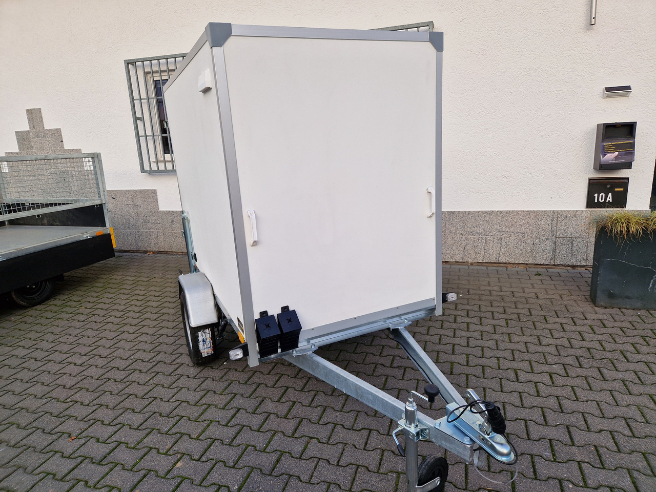 Kargo F7520D 204x114x150cm Zurrsystem (XS) 750kg 100km/H Modell 2024 - Closed box trailer: picture 3 Kargo F7520D 204x114x150cm Zurrsystem (XS) 750kg 100km/H Modell 2024 - Closed box trailer: picture 3