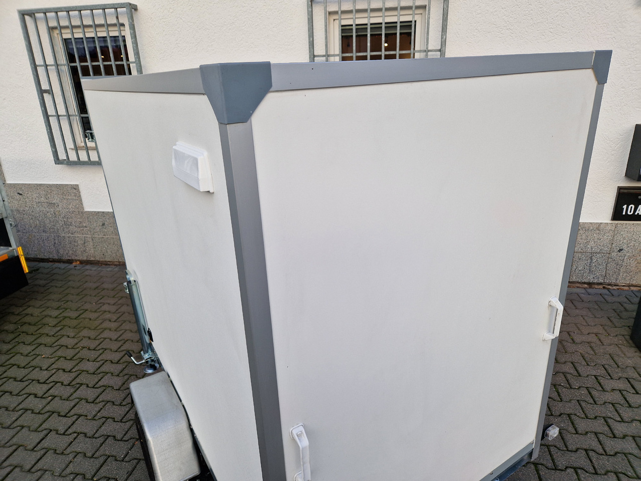 Kargo F7520D 204x114x150cm Zurrsystem (XS) 750kg 100km/H Modell 2024 - Closed box trailer: picture 4 Kargo F7520D 204x114x150cm Zurrsystem (XS) 750kg 100km/H Modell 2024 - Closed box trailer: picture 4