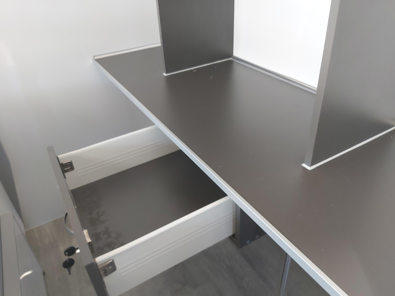 Vending trailer Verkaufsanhänger VK P 360 200 aero 360cm Verkaufsklappe Kühlthekenausstattung Profi L 1300kg: picture 6