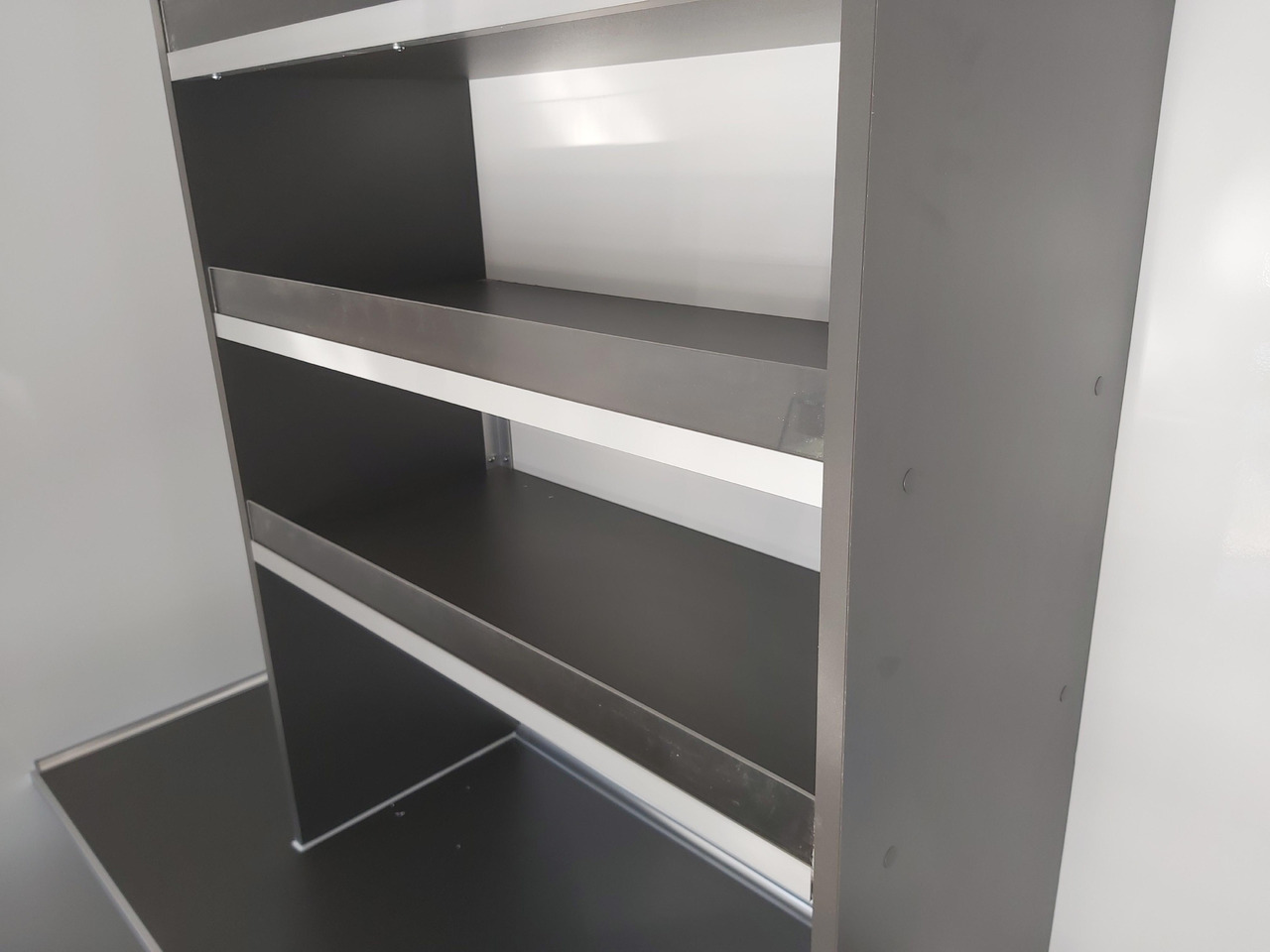 Vending trailer Verkaufsanhänger VK P 360 200 aero 360cm Verkaufsklappe Kühlthekenausstattung Profi L 1300kg: picture 8