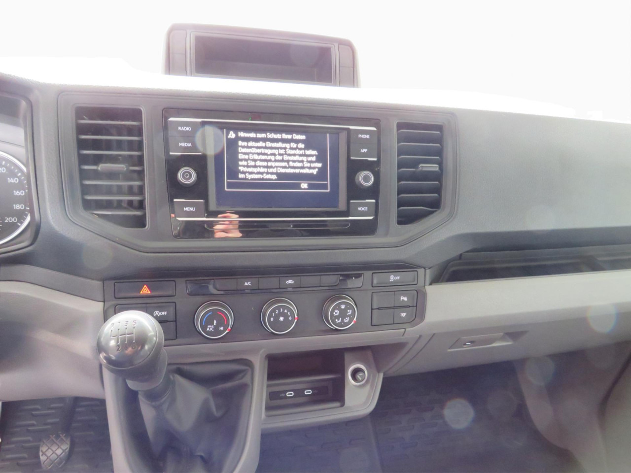 VOLKSWAGEN Crafter 35 L3H3 Kasten Euro6 Klima ZV - Panel van: picture 3 VOLKSWAGEN Crafter 35 L3H3 Kasten Euro6 Klima ZV - Panel van: picture 3