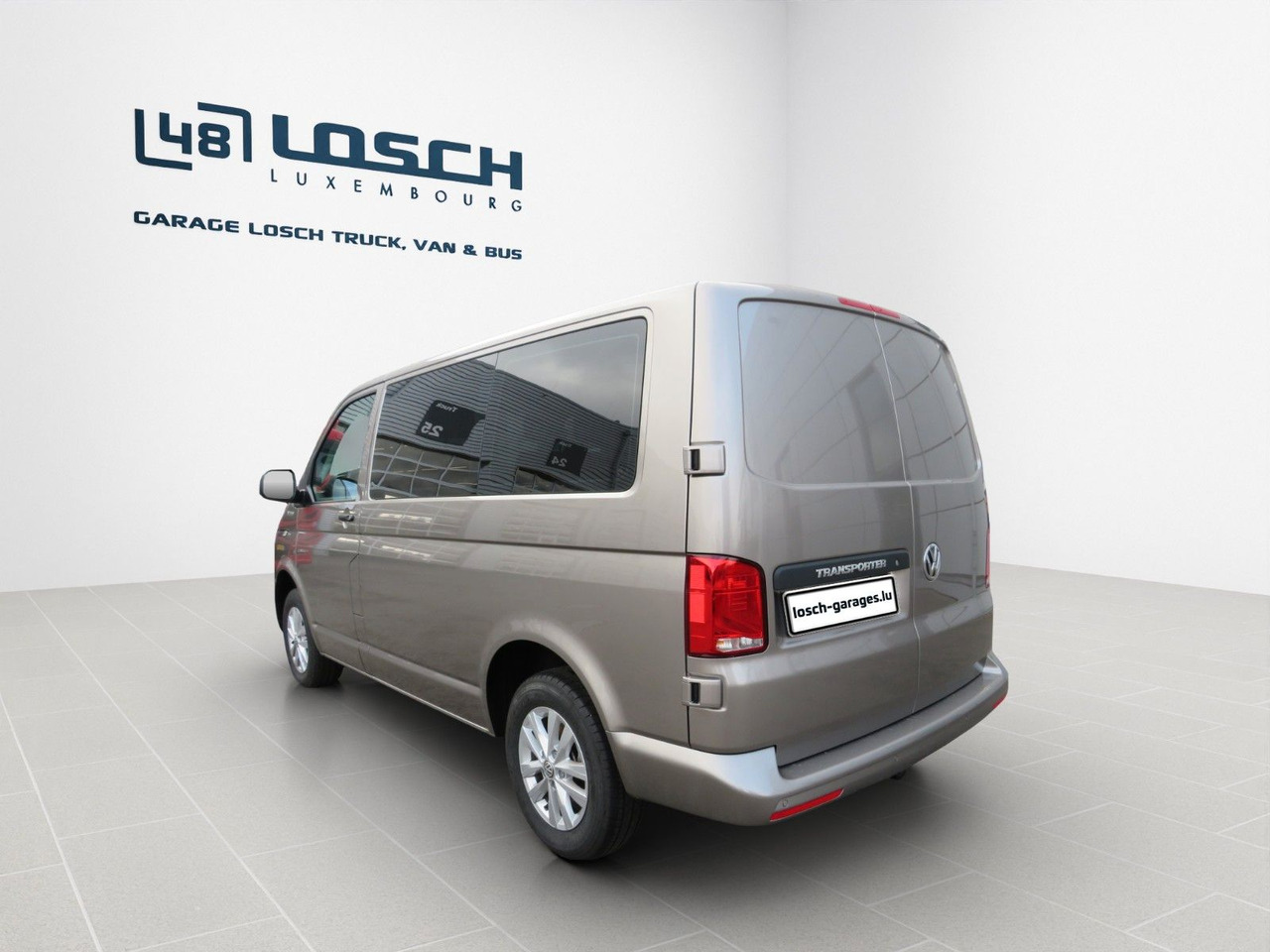 Volkswagen T6.1 Transporter Trendline 2.0 TDI Kasten - Small van: picture 3 Volkswagen T6.1 Transporter Trendline 2.0 TDI Kasten - Small van: picture 3