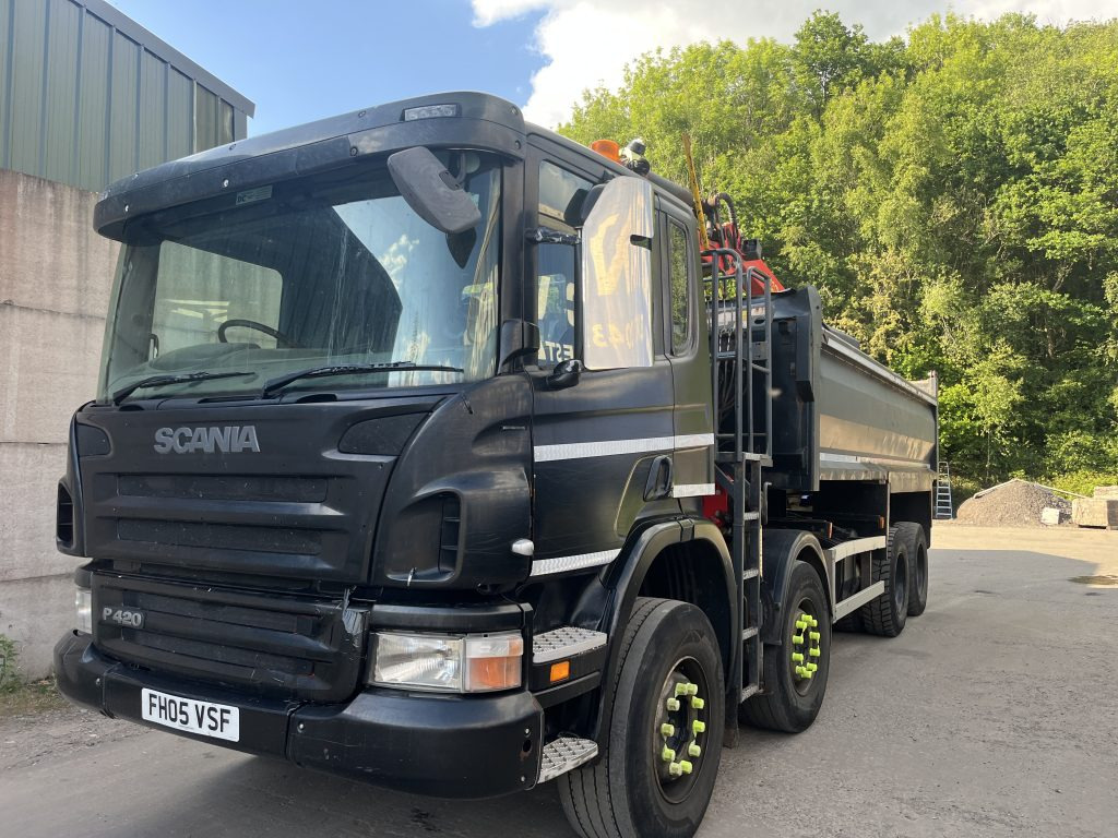 Scania P420 8x4 - Tipper: picture 2 Scania P420 8x4 - Tipper: picture 2