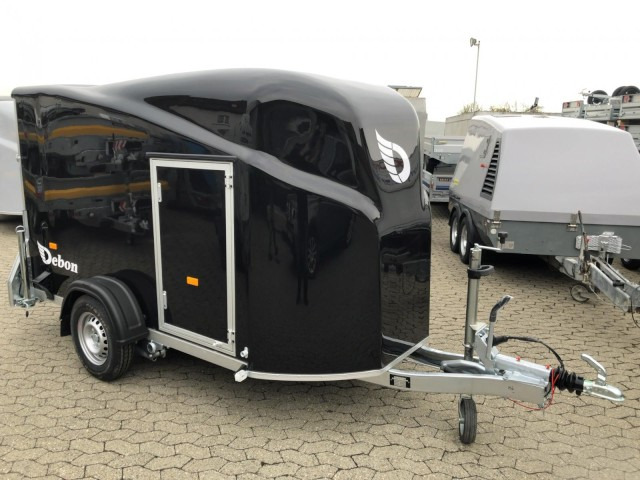 Cheval Liberte Debon Cargo 2 Poly + Türe schwarz 1300 kg, 100 km/h, 300x155x168cm - Closed box trailer: picture 1 Cheval Liberte Debon Cargo 2 Poly + Türe schwarz 1300 kg, 100 km/h, 300x155x168cm - Closed box trailer: picture 1