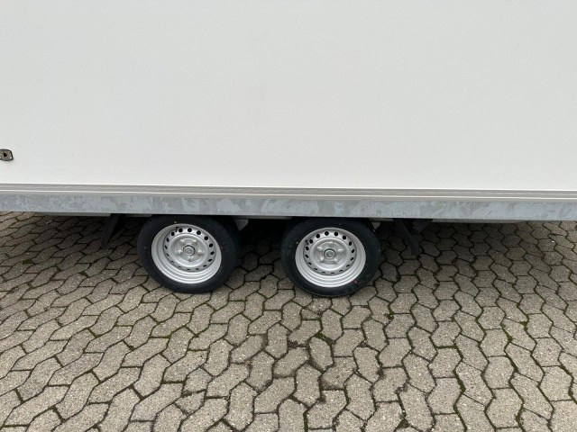 Hapert Sapphire H-2 400x200x210cm, ZG 3,0 to., Koffer Türe - Closed box trailer: picture 4 Hapert Sapphire H-2 400x200x210cm, ZG 3,0 to., Koffer Türe - Closed box trailer: picture 4
