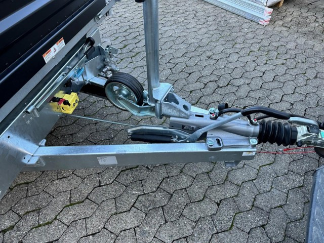 Humbaur 3-Seitenkipper HTK 3500.31 Alu Parabel , 3140 x 1750 x 350 mm, 3,5 to. - Tipper trailer: picture 3 Humbaur 3-Seitenkipper HTK 3500.31 Alu Parabel , 3140 x 1750 x 350 mm, 3,5 to. - Tipper trailer: picture 3
