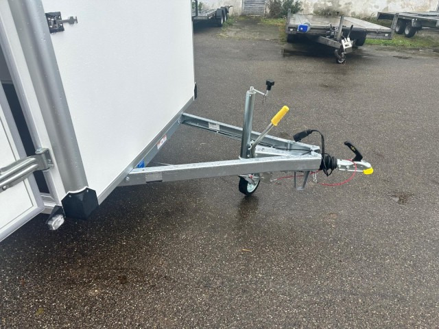 Humbaur Koffer HK 254018-20P FlexZurr, 2,5 to. 4060x1770x2000mm - Closed box trailer: picture 2 Humbaur Koffer HK 254018-20P FlexZurr, 2,5 to. 4060x1770x2000mm - Closed box trailer: picture 2