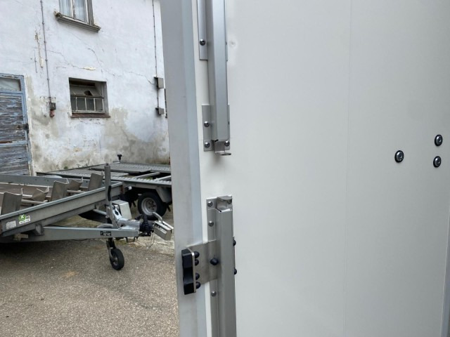 Humbaur Kühlanhänger HGK 303718-21 PF60 Deluxe 3,0 to. 3630x1670x1970mm - Refrigerator trailer: picture 4 Humbaur Kühlanhänger HGK 303718-21 PF60 Deluxe 3,0 to. 3630x1670x1970mm - Refrigerator trailer: picture 4