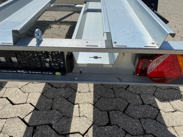 Humbaur Motorradanhänger HM 752113, 100 km/h 0,75 t. 2095 x 1365 x 70 mm - Motorcycle trailer: picture 4 Humbaur Motorradanhänger HM 752113, 100 km/h 0,75 t. 2095 x 1365 x 70 mm - Motorcycle trailer: picture 4