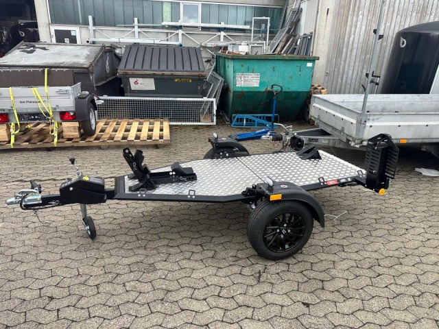 Lorries Motorradanhänger MT-1, 0,75 to. 245 x 99 cm, Alu-Felgen - Motorcycle trailer: picture 1 Lorries Motorradanhänger MT-1, 0,75 to. 245 x 99 cm, Alu-Felgen - Motorcycle trailer: picture 1