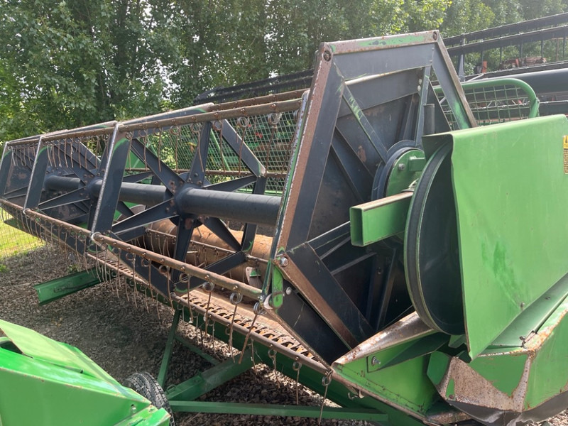 Combine harvester John Deere 1177: picture 7