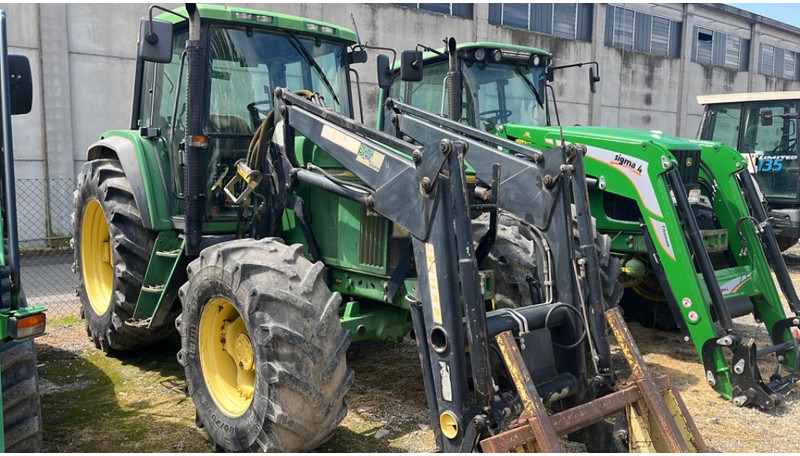 John Deere 6600 - Farm tractor: picture 1 John Deere 6600 - Farm tractor: picture 1