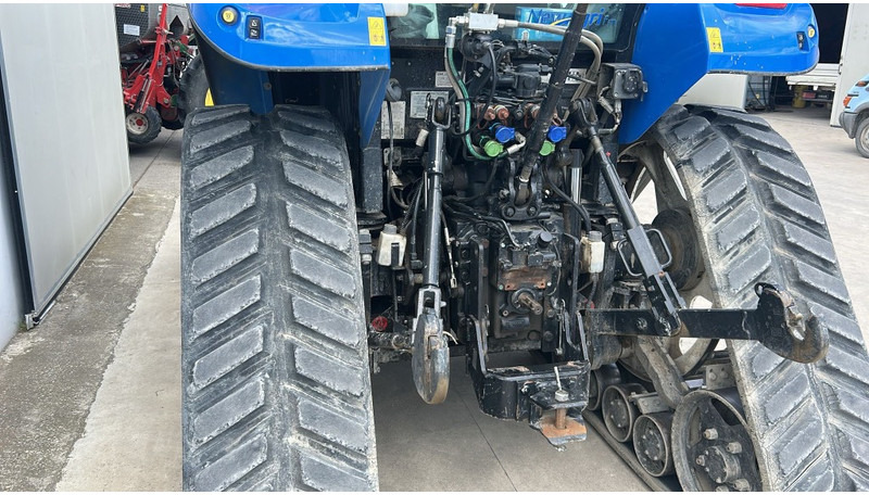 Farm tractor New Holland T 5.105 Smart Trax: picture 6