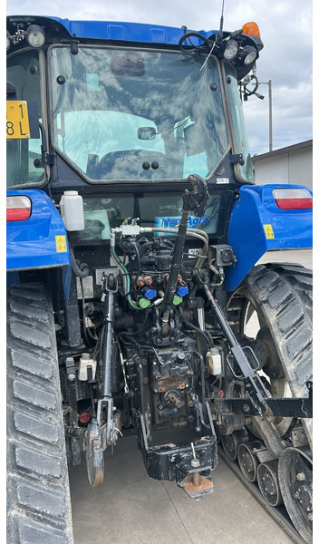 New Holland T 5.105 Smart Trax - Farm tractor: picture 5 New Holland T 5.105 Smart Trax - Farm tractor: picture 5
