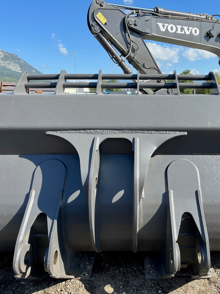 New Loader bucket BALAVTO Loader bucket 3350 mm: picture 7