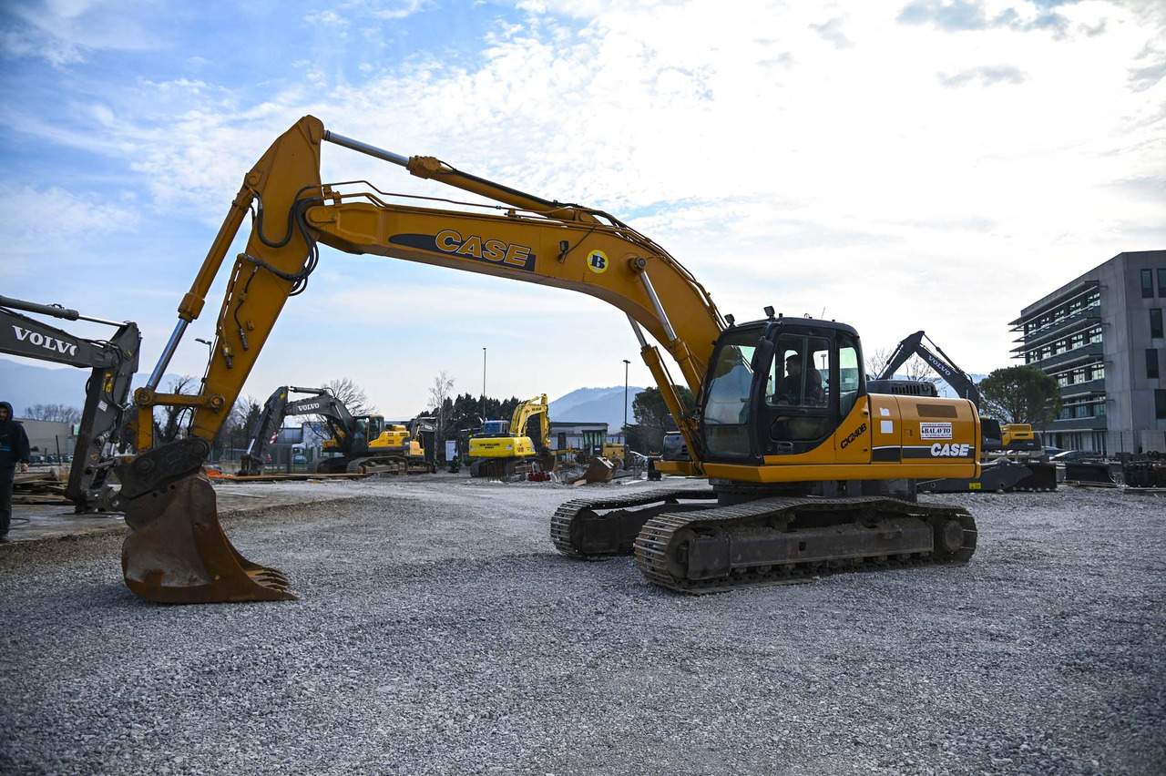 CASE CX240B - Crawler excavator: picture 2 CASE CX240B - Crawler excavator: picture 2