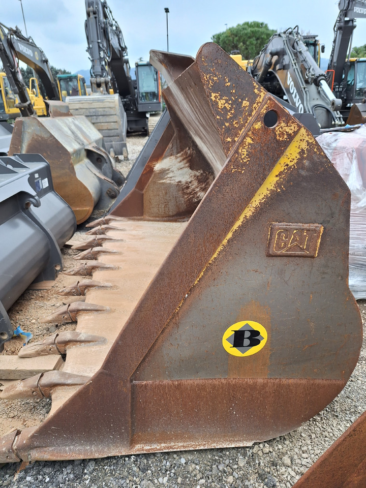 Caterpillar Loader bucket 3300 mm - Loader bucket: picture 2 Caterpillar Loader bucket 3300 mm - Loader bucket: picture 2