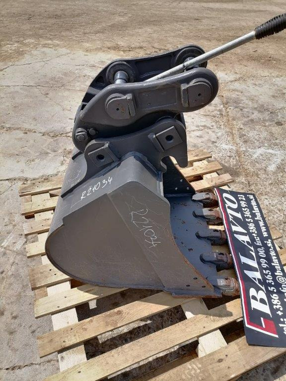 Digging bucket 600 mm with quick coupler - Excavator bucket: picture 2 Digging bucket 600 mm with quick coupler - Excavator bucket: picture 2