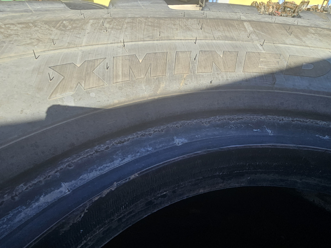 MICHELIN XMINE D2, 35/65R33 - Tire for Wheel loader: picture 3 MICHELIN XMINE D2, 35/65R33 - Tire for Wheel loader: picture 3