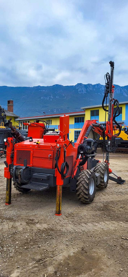Sandvik DC302R - Drilling rig: picture 5 Sandvik DC302R - Drilling rig: picture 5