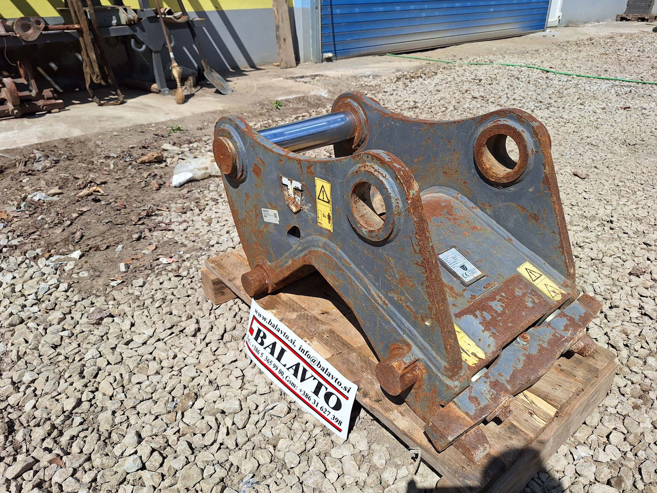 Trevi Benne hydraulic ARI Verachtert Volvo EC220E - Quick coupler for Construction machinery: picture 2 Trevi Benne hydraulic ARI Verachtert Volvo EC220E - Quick coupler for Construction machinery: picture 2